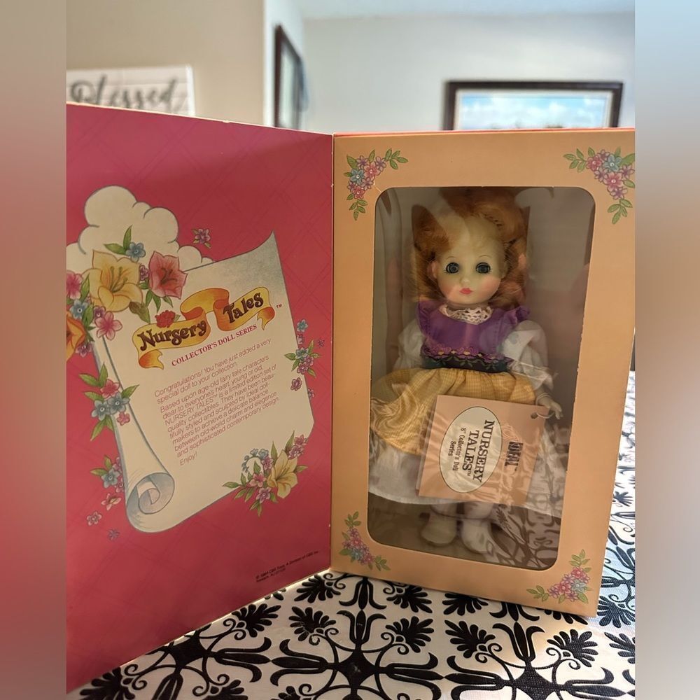 Vintage 1983 Ideal Nursery Tales Goldilocks 8" Inch Collectible Doll MIB